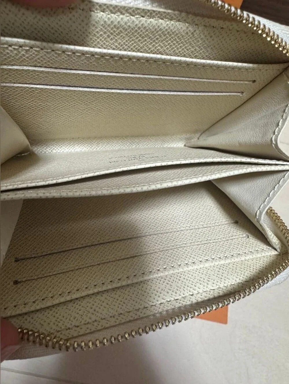 Louis Vuitton White Damier Azur Zippy Coin Purse Wallet